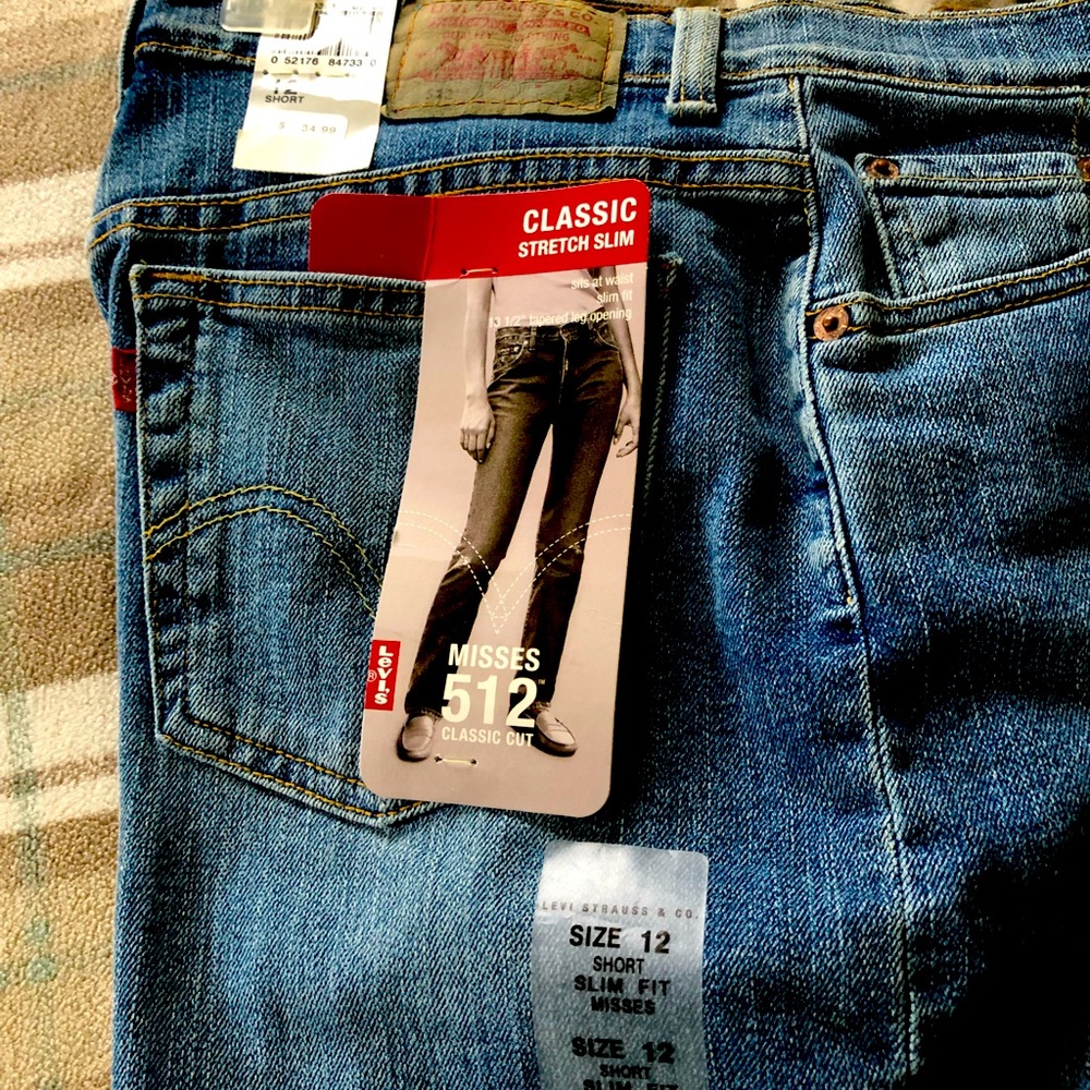 New ladies LEVI jeans